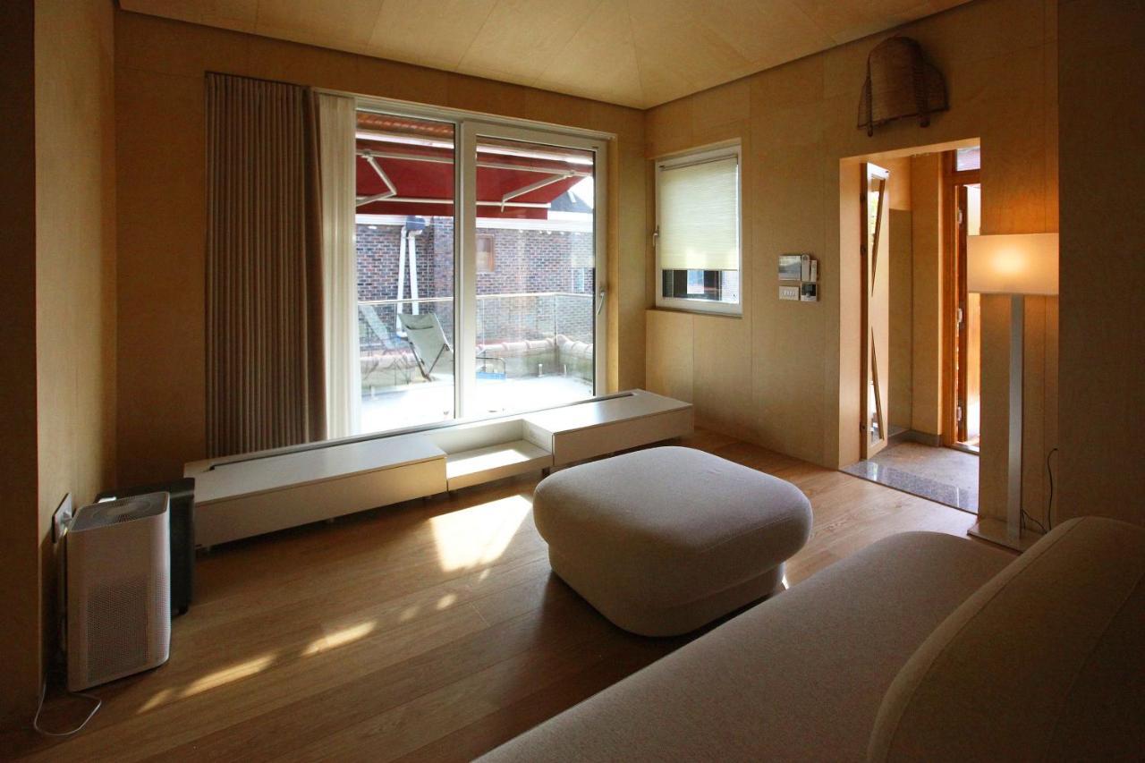 Entire Apartment Or Single Rooms In Homegarden Park Near Camp Humprehys Пхёнтхэк Экстерьер фото