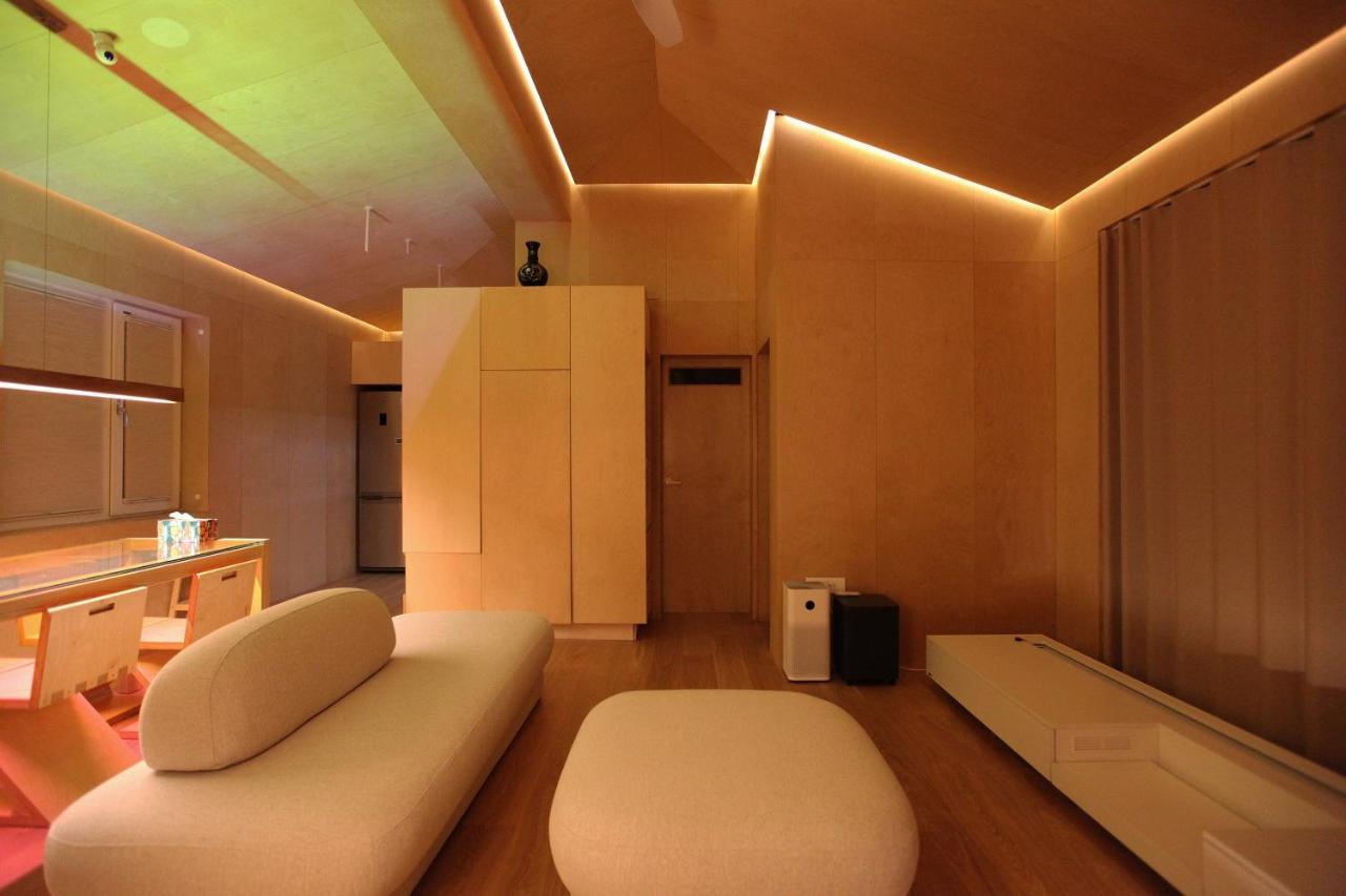 Entire Apartment Or Single Rooms In Homegarden Park Near Camp Humprehys Пхёнтхэк Экстерьер фото