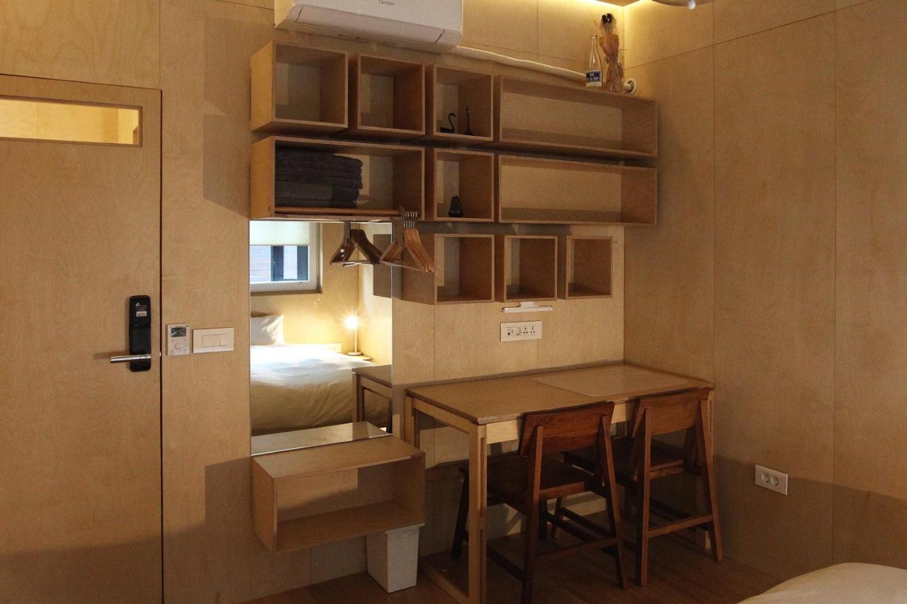 Entire Apartment Or Single Rooms In Homegarden Park Near Camp Humprehys Пхёнтхэк Экстерьер фото